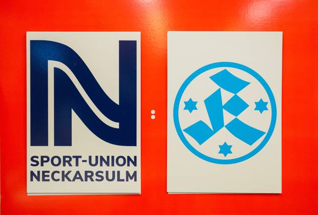 Auslosung Paarung Union Neckarsulm - Stuttgarter Kickers GER, Stuttgart, Auslosung für die Viertelfinal- und Halbfinal-Partien im DB Regio-wfv-Pokal der Herren 2022 23, 20.01.2023, Hauptbahnhof Stuttgart. Gleis 1 in einem Elektrotriebwagen der Baureihe 442 von Bombardier, der üblicherweise auf der Gäu- bzw. Murrbahn verkehrt. GER, Stuttgart, DB Regio-wfv-Pokal der Herren 2022 23 Copyright: xSandyxDinkelackerx EP_SDR