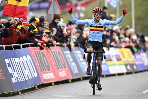Belgian Thibau Nys celebrates after winning the Men U23 race at the UCI Cyclocross World Championships, in Hoogerheide, The Netherlands on Saturday 04 February 2023. JASPERxJACOBS x59188808x