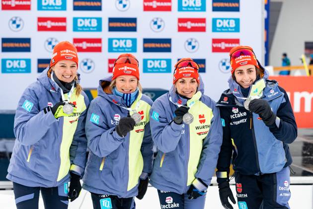 19.02.2023, GER, Biathlon, Saison 2022 2023, BMW IBU Weltmeisterschaften, WOMEN 4X6KM RELAY VOIGT Vanessa KEBINGER Hanna SCHNEIDER Sophia HERRMANN-WICK Denise Oberhof Lotto Thüringen Arena am Rennst Thüringen Deutschland