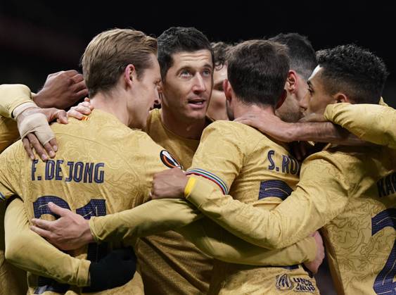 Bilder des Jahres 2023, Sport 02 Februar Sport Themen der Woche KW08 Sport Bilder des Tages Manchester, England, 23rd February 2023. Robert Lewandowski of Barcelona celebrates scoring the first goal during the UEFA Europa League match at Old Trafford, Manchester. Picture credit should read: Andrew Yates Sportimage EDITORIAL USE ONLY. No use with unauthorised audio, video, data, fixture lists, club league logos or live services. Online in-match use limited to 120 images, no video emulation. No use in betting, games or single club league player publications. SPI-2256-0047