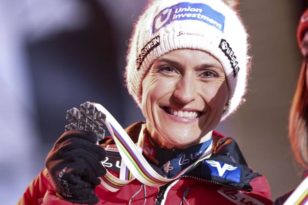 NORDIC SKIING - FIS Nordic WC Planica 2023 KRANJSKA GORA,SLOVENIA,24.FEB.23 - NORDIC SKIING - FIS Nordic World Ski Championships, medal plaza, award ceremony. Image shows the rejoicing of Eva Pinkelnig (AUT). Keywords: medal.  GEPAxpictures xPatrickxSteiner