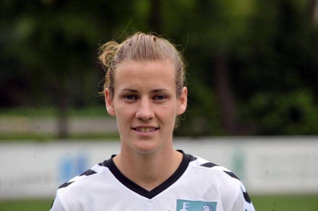 DFB Frauenfussballbundesliga 2010 2011 Copyright: FriedhelmxGeinowski