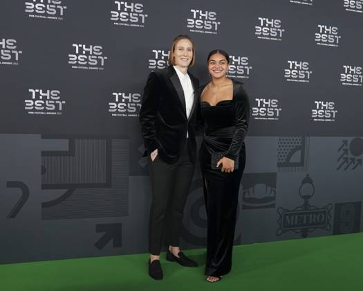 Paris, France, February 27th 2023: Ann-Katrin Berger goalkeeper for Germany and Chelsea with her girlfriend Chelsea defender Jess Carter during the The Best FIFA Football Awards 2022 at Salle Pleyel in Paris, France. (Daniela Porcelli SPP) Copyright: xDanielaxPorcellix xSPPx spp-en-DaPoSp-djp270223-100999