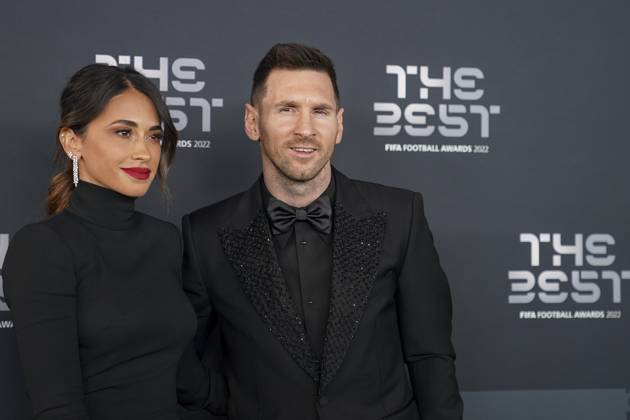 Entertainment Bilder des Tages Sport Bilder des Tages Paris, France, February 27th 2023: Argentina and PSG attacker Lionel Messi and his partner Antonela Roccuzzo arrive at the The Best FIFA Football Awards 2022 at Salle Pleyel in Paris, France. (Daniela Porcelli SPP) Copyright: xDanielaxPorcellix xSPPx spp-en-DaPoSp-djp270223-101770