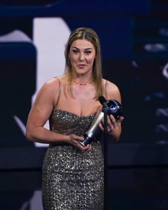 Paris, France, February 27th 2023: Mary Earps winning the award for Best Women s Goalkeeper during the The Best FIFA Football Awards 2022 at Salle Pleyel in Paris, France. (Daniela Porcelli SPP) Copyright: xDanielaxPorcellix xSPPx spp-en-DaPoSp-20230227-DP101839