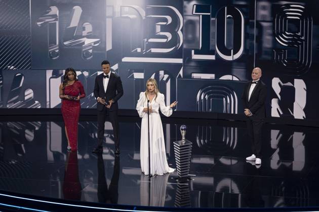 PARIS, FRANCE - FEBRUARY 27: Alexia Putellas during The Best FIFA Football Awards 2022 on February 27, 2023 in Paris, France NEWS: The Best FIFA Football Awards 2022 on February 27, 2023 in Paris, France ElyxandroCegarra Panoramic 