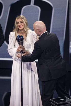 PARIS, FRANCE - FEBRUARY 27: Alexia Putellas during The Best FIFA Football Awards 2022 on February 27, 2023 in Paris, France NEWS: The Best FIFA Football Awards 2022 on February 27, 2023 in Paris, France ElyxandroCegarra Panoramic 