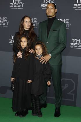 27 Fevrier 2023 : Paris, France : Virgil van Dijk arrivant la la soirÃ e des FIFA AWARDS THE BEST 2023 Ã la Salle Pleyel. (Henri Szwarc Starface) 289106 2023-02-27 Paris France  Copyright: xHenrixSwzarcx xStarfacex 0238010534st