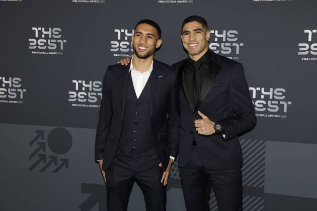 27 Fevrier 2023 : Paris, France : Achraf Hakimi et son frere arrivant la la soirÃ e des FIFA AWARDS THE BEST 2023 Ã la Salle Pleyel. (Henri Szwarc Starface) 289106 2023-02-27 Paris France  Copyright: xHenrixSwzarcx xStarfacex 0238010603st
