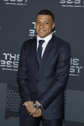 27 Fevrier 2023 : Paris, France : Kylian Mbappe arrivant la la soirÃ e des FIFA AWARDS THE BEST 2023 Ã la Salle Pleyel. (Henri Szwarc Starface) 289106 2023-02-27 Paris France  Copyright: xHenrixSwzarcx xStarfacex 0238010634st