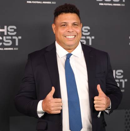 The Best FIFA Football Awards 2022 - Show Ronaldo poses for a photo on the Green Carpet ahead of The Best FIFA Football Awards 2022 on February 27, 2023 in Paris, France. Paris France  Copyright: xRaddadxJebarahx originalFilename:jebarah-notitle230227_npFvk.jpg