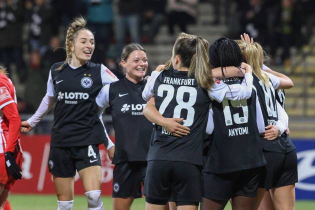 Sophia Kleinherne (Eintracht Frankfurt, 4), Verena Handsaw (Eintracht Frankfurt, 18), Barbara Dunst (Eintracht Frankfurt, 28), Nicole Anyomi (Eintracht Frankfurt, 19), Laura Freigang (Eintracht Frankfurt, 11), GER, Eintracht Frankfurt vs. SC Freiburg, Fussball, 1. Frauen Bundesliga, 13.Spieltag, Spielzeit 2022 2023, 03.03.2023 (DFL DFBB REGULATIONS PROBHIT ANY USE OF PHOTOGRAPHERS as IMAGE SEQUENCES and or QUASI-VIDEO ) GER, Eintracht Frankfurt vs. SC Freiburg, Fussball, 1. Frauen Bundesliga, 13.Spieltag, Spielzeit 2022 2023, 03.03.2023 Frankfurt Copyright: xEibner-Pressefoto UlrichxScherbax EP_EER