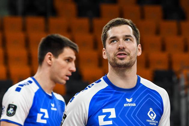 GER, 2023 CEV Volleyball Champions League, VfB Friedrichshafen (GER) vs Jastrzebski Wegiel (POL) 09.03.2023, ratiopharm Arena, Neu-Ulm, GER, 2023 CEV Volleyball Champions League, VfB Friedrichshafen (GER) vs Jastrzebski Wegiel (POL), Viertelfinale, im Bild Aleksandar Nedeljkovic (Friedrichshafen, 1), Tim Peter (Friedrichshafen, 4)