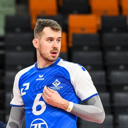 GER, 2023 CEV Volleyball Champions League, VfB Friedrichshafen (GER) vs Jastrzebski Wegiel (POL) 09.03.2023, ratiopharm Arena, Neu-Ulm, GER, 2023 CEV Volleyball Champions League, VfB Friedrichshafen (GER) vs Jastrzebski Wegiel (POL), Viertelfinale, im Bild Michal Superlak (Friedrichshafen, 6)