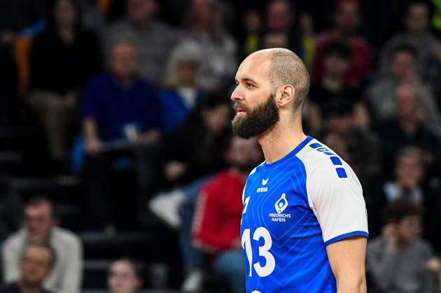 GER, 2023 CEV Volleyball Champions League, VfB Friedrichshafen (GER) vs Jastrzebski Wegiel (POL) 09.03.2023, ratiopharm Arena, Neu-Ulm, GER, 2023 CEV Volleyball Champions League, VfB Friedrichshafen (GER) vs Jastrzebski Wegiel (POL), Viertelfinale, im Bild Vojin Cacic (Friedrichshafen, 13)