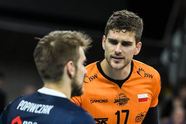 GER, 2023 CEV Volleyball Champions League, VfB Friedrichshafen (GER) vs Jastrzebski Wegiel (POL) 09.03.2023, ratiopharm Arena, Neu-Ulm, GER, 2023 CEV Volleyball Champions League, VfB Friedrichshafen (GER) vs Jastrzebski Wegiel (POL), Viertelfinale, im Bild Jakub Popiwczak (Jastrzebski, 3), Trevor Clevenot (Jastrzebski, 17)