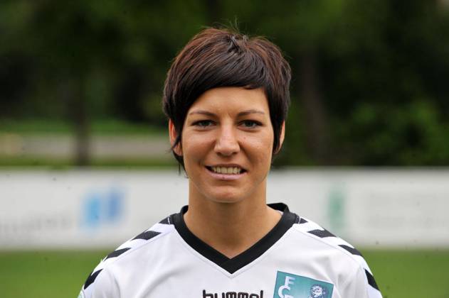 DFB Frauenfussballbundesliga 2010 2011 Copyright: FriedhelmxGeinowski