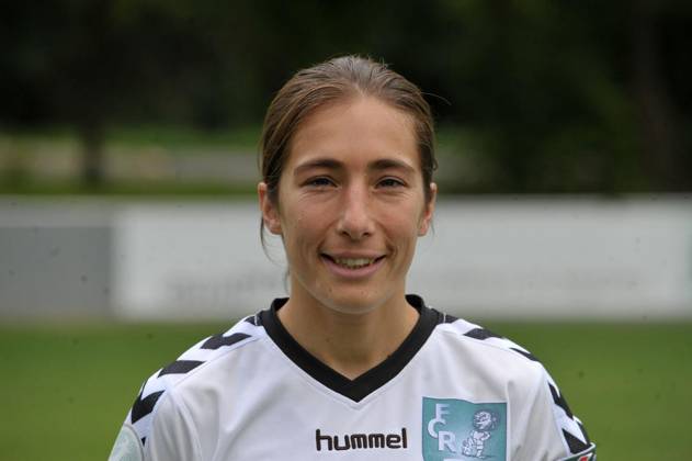 DFB Frauenfussballbundesliga 2010 2011 Copyright: FriedhelmxGeinowski