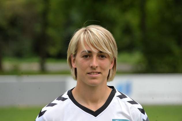 DFB Frauenfussballbundesliga 2010 2011 Copyright: FriedhelmxGeinowski