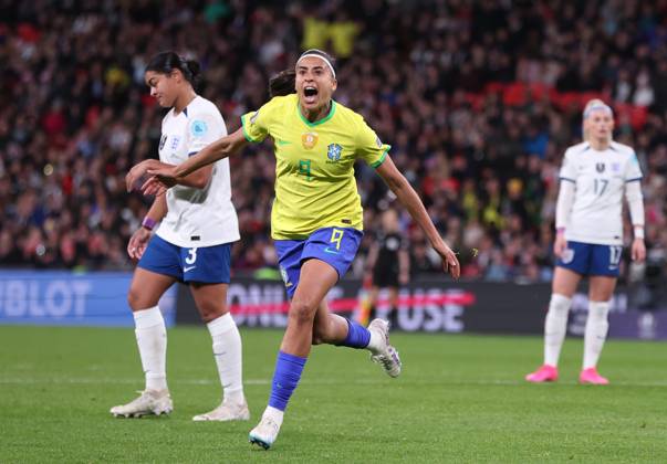 London, England, 6th April 2023. Andressa Alves of Brazil celebrates after scoring to make it 1-1 during the Women s CONMEBOL UEFA Finalissima match at Wembley Stadium, London. Picture credit should read: Paul Terry Sportimage EDITORIAL USE ONLY. No use with unauthorised audio, video, data, fixture lists, club league logos or live services. Online in-match use limited to 120 images, no video emulation. No use in betting, games or single club league player publications. SPI-2352-0207