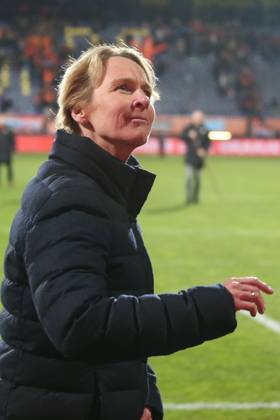 Fussball, UEFA Länderspiel Saison 2022 2023 Freundschaftsspiel Niederlande - Deutschland 07.04.2023, Fortuna Sittard Stadion Martina Voss-Tecklenburg (Bundestrainerin Deutschland) Sittard Fortuna-Sittard-Stadion Niederlande