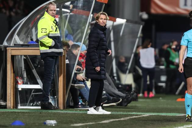 Fussball, UEFA Länderspiel Saison 2022 2023 Freundschaftsspiel Niederlande - Deutschland 07.04.2023, Fortuna Sittard Stadion Martina Voss-Tecklenburg (Bundestrainerin Deutschland) Sittard Fortuna-Sittard-Stadion Niederlande