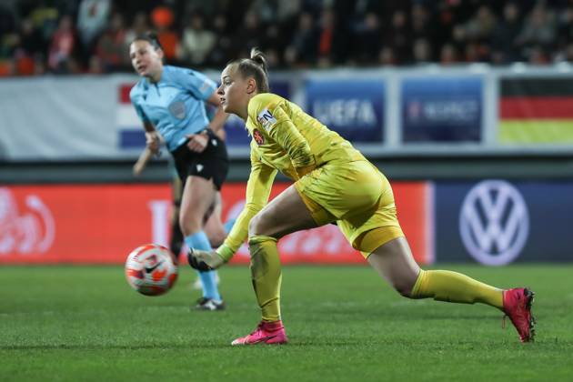Fussball, UEFA Länderspiel Saison 2022 2023 Freundschaftsspiel Niederlande - Deutschland 07.04.2023, Fortuna Sittard Stadion Daphne van Domselaar (Niederlande, 1) Sittard Fortuna-Sittard-Stadion Niederlande