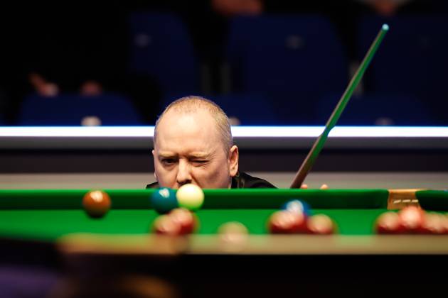 SHEFFIELD, ENGLAND - APRIL 08: Graeme Dott of Scotland eyes the ball in the third round match against Andy Hicks of England on day 6 of the Cazoo World Championship, WM, Weltmeisterschaft 2023 Qualifiers at English Institute of on April 8, 2023 in Sheffield, England.  Copyright: xVCGx 111431085697 