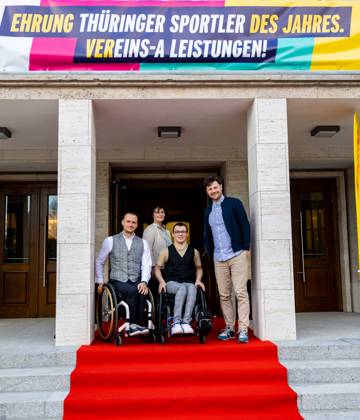 21.04.23, GER, Saison 22, Maenner Frauen Mannschaft, Ehrung Thüringer Sportler des Jahres 2022 der Landessportbund und die Stiftung Thüringer Sporthilfe ehren die Thüringer Sportler des Jahres 2022, im Bild zu sehen Thomas Trautmann Ilmenau Festhalle Ilmenau Thüringen Deutschland