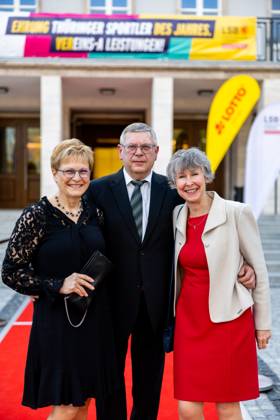 21.04.23, GER, Saison 22, Maenner Frauen Mannschaft, Ehrung Thüringer Sportler des Jahres 2022 der Landessportbund und die Stiftung Thüringer Sporthilfe ehren die Thüringer Sportler des Jahres 2022, im Bild zu sehen sind Impressionen des Abends Ilmenau Festhalle Ilmenau Thüringen Deutschland