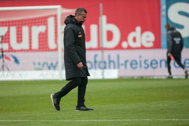 Trainer Mersed Selimbegovic (Regensburg) ; GER, FC Hansa Rostock vs. SSV Jahn Regensburg, Fussball, 2. Bundesliga, 31. Spieltag, Spielzeit 2022 2023, 06.05..2023, DFL REGULATIONS PROHIBIT ANY USE OF PHOTOGRAPHS AS IMAGE SEQUENCES AND OR QUASI-VIDEO, GER, FC Hansa Rostock vs. SSV Jahn Regensburg, Fussball, 2. Bundesliga, 31. Spieltag, Spielzeit 2022 2023, 06.05..2023 Rostock Copyright: xAndyxBuenning xEibner-Pressefotox EP_abg