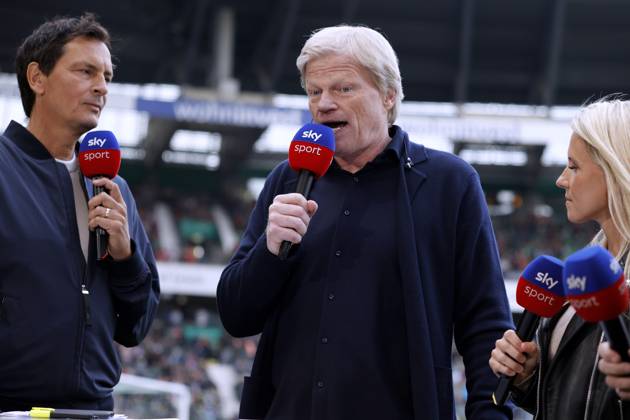 KAHN Oliver CEO Team FC Bayern Muenchen mit SKY Moderator HELLMANN Sebastian und SIMIC Julia DFL Fussball Bundesliga Saison 2022 - 2023 Spiel Werder Bremen - FC Bayern Muenchen 1 : 2 am 06.05.2023 in Bremen DFL REGULATIONS PROHIBIT ANY USE OF PHOTOGRAPHS as IMAGE SEQUENCES and or QUASI-VIDEO Copyright: xLacixPerenyix