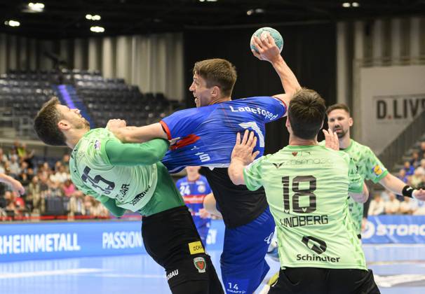 v.l. Marko KOPLJAR (B), Frederik LADEFOGED (BHC), Hans LINDBERG (B) Aktion, Zweikampf, Handball 1. Bundesliga, 30. Spieltag, Bergischer HC (BHC) - Fuechse Berlin (B), am 14.05.2023 in Duesseldorf Deutschland. ÂÂ