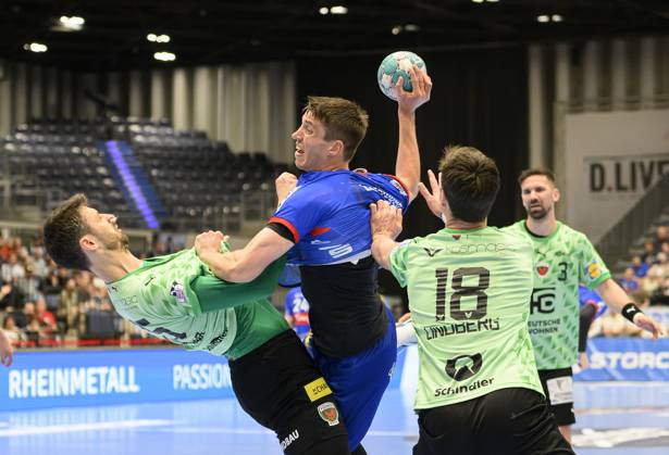 v.l. Marko KOPLJAR (B), Frederik LADEFOGED (BHC), Hans LINDBERG (B) Aktion, Zweikampf, Handball 1. Bundesliga, 30. Spieltag, Bergischer HC (BHC) - Fuechse Berlin (B), am 14.05.2023 in Duesseldorf Deutschland. ÂÂ