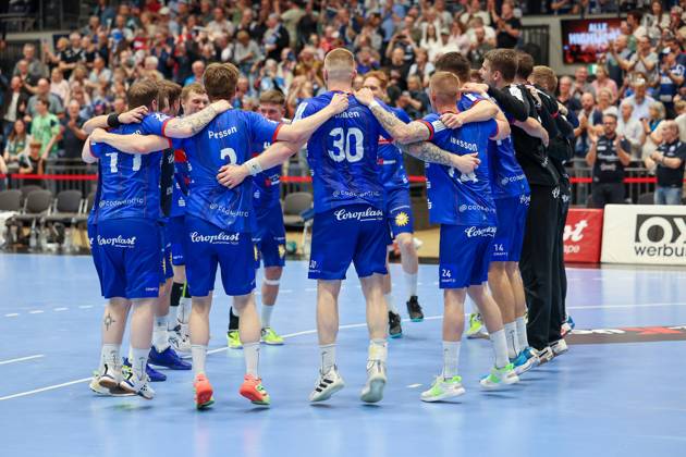 GER, LIQUI MOLY HBL, Bergischer HC vs. Fuechse Berlin 14.05.2023, Mitsubishi Electric HALLE, Duesseldorf, GER, LIQUI MOLY HBL, Bergischer HC vs. Fuechse Berlin , im Bild: BHC freut sich nach Ende des Spiels ueber den Sieg