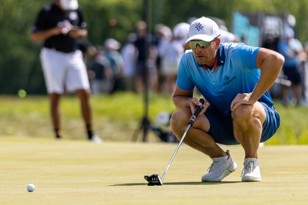 May 27, 2023, Potomac Falls, Virginia, USA: HENRIL STENSON prepares to putt on the fourth hole of the second round of the LIV Golf DC event at Trump National Golf Club. Potomac Falls USA - ZUMAb237 20230527_znp_b237_010 Copyright: xRobertxBlakleyx
