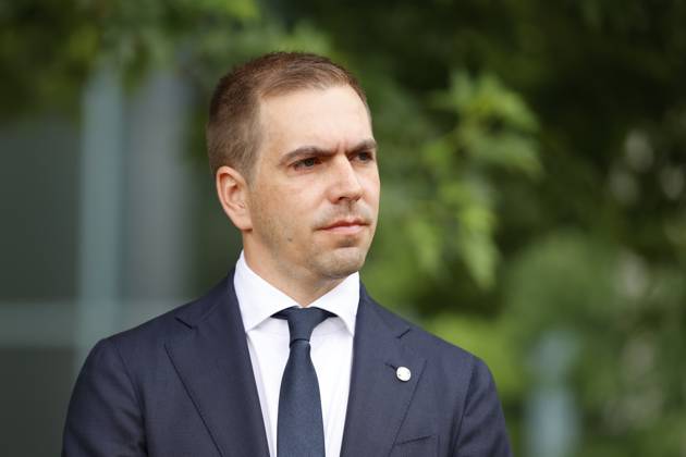 Turnierdirektor EURO 2024 Philipp Lahm, Deutschland, Berlin, Bundeskanzleramt, Bildtermin von Bundeskanzler Scholz und Bundesministerin Faeser mit Vertretern des DFB anlässlich der Fußball-EM 2024 in Deutschland