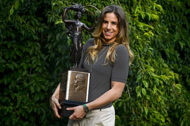 Bilder des Jahres 2023, Sport 06 Juni Sport Themen der Woche KW24 Sport Bilder des Tages Czech skier and snowboarder Ester Ledecka receives the Jiri Stanislav Guth Jarkovsky Award in Prague, Czech Republic, June 14, 2023. Three-time Olympic champion Ester Ledecka won the Jiri Stanislav Guth-Jarkovsky Award for the most valuable performance of the year for the second time in her career. (CTKxPhoto OndrejxDeml) CTKPhotoP2023061408474  CTKPhotoP2023061408474