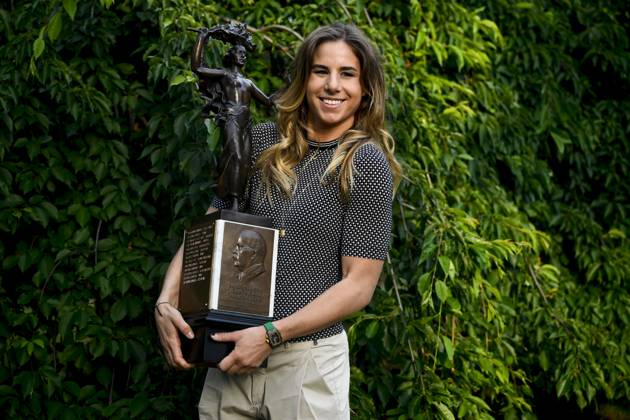 Czech skier and snowboarder Ester Ledecka receives the Jiri Stanislav Guth Jarkovsky Award in Prague, Czech Republic, June 14, 2023. Three-time Olympic champion Ester Ledecka won the Jiri Stanislav Guth-Jarkovsky Award for the most valuable performance of the year for the second time in her career. (CTKxPhoto OndrejxDeml) CTKPhotoP2023061408514  CTKPhotoP2023061408514