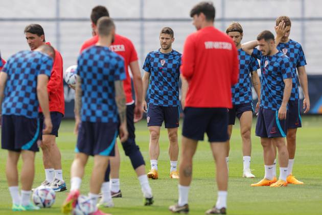 Training of the Croatian national football team Andrej Kramaric of Croatia at the training of the Croatian national football team on the field of Feyenoord s football academy in Rotterdam, Netherlands on June 17, 2023. LukaxStanzl PIXSELL
