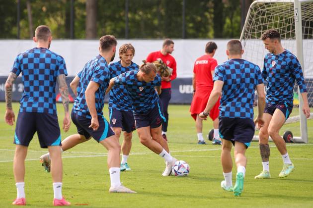 Training of the Croatian national football team Domagoj VIda of Croatia at the training of the Croatian national football team on the field of Feyenoord s football academy in Rotterdam, Netherlands on June 17, 2023. LukaxStanzl PIXSELL