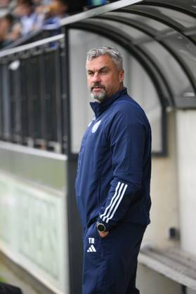 Thomas Reis (Cheftrainer FC Schalke 04) 01.07.2023, Fussball GER, Saison 2023 24, 2. Bundesliga, Testspiel, SC Spelle Venhaus - FC Schalke 04 0:3 Spelle Getränke Hoffmann Stadion Nordrhein Westfalen Deutschland