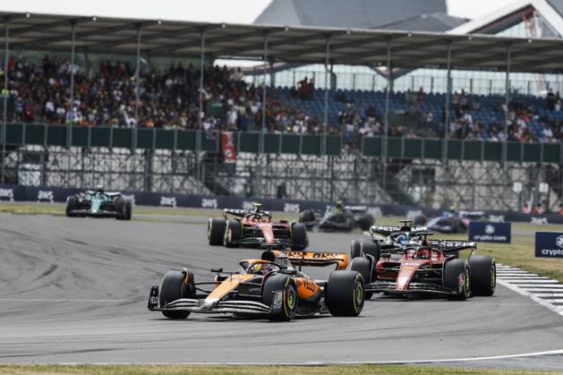81 PIASTRI Oscar (aus), McLaren F1 Team MCL60, action 16 LECLERC Charles (mco), Scuderia Ferrari SF-23, action during the 2023 Formula 1 Aramco British Grand Prix, 10th round of the 2023 Formula One World Championship, WM, Weltmeisterschaft from July 7 to 9, 2023 on the Silverstone Circuit, in Silverstone, United Kingdom  Copyright: xXavixBonilla DPPI IPAxSportx xipx xIPAxSportx 0 IPA_IPA39139898
