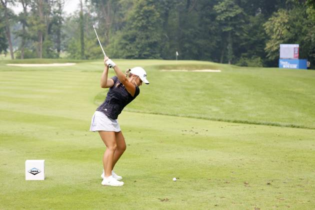 SYLVANIA, OH - JULY 15: Fifteen year old amateur golfer Mia Hammond plays her tee shot on the 14th hole during her final round of the Dana Open on July 16, 2023, at Highland Meadows Golf Club in Sylvania, Ohio. (Photo by Brian Spurlock Icon Sportswire) GOLF: JUL 15 LPGA, Golf Damen Dana Open EDITORIAL USE ONLY Icon230716050