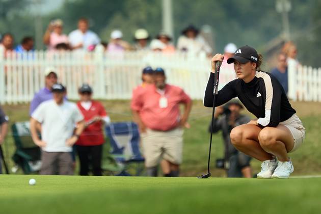 DANA Open Linn Grant (R) of Viken, Sweden lines up her putt on the 18th green at the conclusion of the Dana Open golf tournament at Highland Meadows Golf Club in Sylvania, Ohio USA, on Sunday, July 16, 2023. Sylvania Ohio United States  Copyright: xAmyxLemusx originalFilename:lemus-danaopen230716_npFTh.jpg