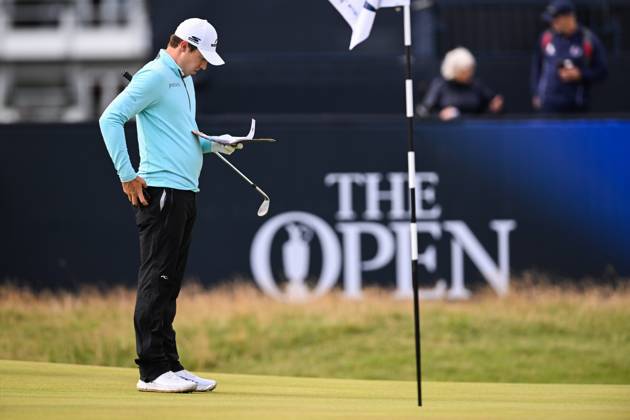 Sport Bilder des Tages Mandatory Credit: Photo by Greig Cowie Shutterstock (14012011av) Matt Fitzpatrick on the 1st Green The British Open Championship, Practice, Golf, Royal Liverpool Golf Club, Liverpool, UK - 17 Jul 2023 The British Open Championship, Practice, Golf, Royal Liverpool Golf Club, Liverpool, UK - 17 Jul 2023  Copyright: xGreigxCowie Shutterstockx 14012011av