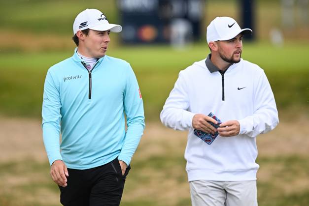 Mandatory Credit: Photo by Greig Cowie Shutterstock (14012011bl) Matt Fitzpatrick and Brother Alan Fitzpatrick on the 2nd fairway The British Open Championship, Practice, Golf, Royal Liverpool Golf Club, Liverpool, UK - 17 Jul 2023 The British Open Championship, Practice, Golf, Royal Liverpool Golf Club, Liverpool, UK - 17 Jul 2023  Copyright: xGreigxCowie Shutterstockx 14012011bl