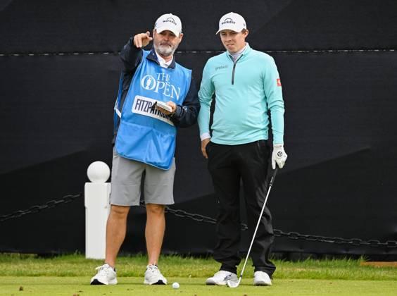 Mandatory Credit: Photo by Greig Cowie Shutterstock (14012011r) Matt Fitzpatrick on the 3rd Tee during Monday Practice with Caddy Billy Foster The British Open Championship, Practice, Golf, Royal Liverpool Golf Club, Liverpool, UK - 17 Jul 2023 The British Open Championship, Practice, Golf, Royal Liverpool Golf Club, Liverpool, UK - 17 Jul 2023  Copyright: xGreigxCowie Shutterstockx 14012011r