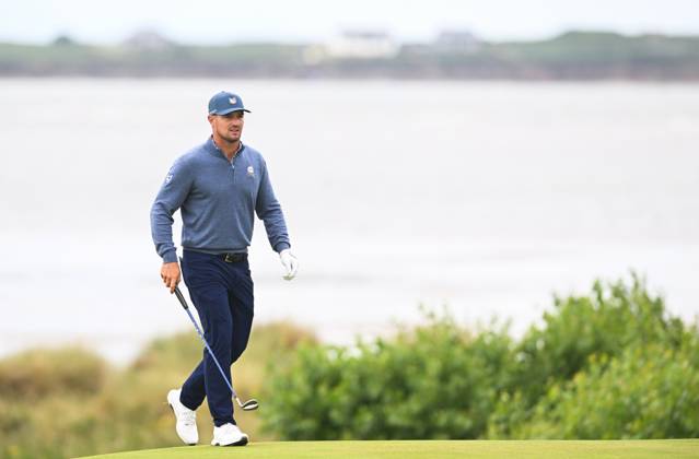 Mandatory Credit: Photo by Greig Cowie Shutterstock (14012011dm) Bryson DeChambeau on the 17th Green with the The Hilbre Islands behind and the Mersey River Estuary The British Open Championship, Practice, Golf, Royal Liverpool Golf Club, Liverpool, UK - 17 Jul 2023 The British Open Championship, Practice, Golf, Royal Liverpool Golf Club, Liverpool, UK - 17 Jul 2023  Copyright: xGreigxCowie Shutterstockx 14012011dm