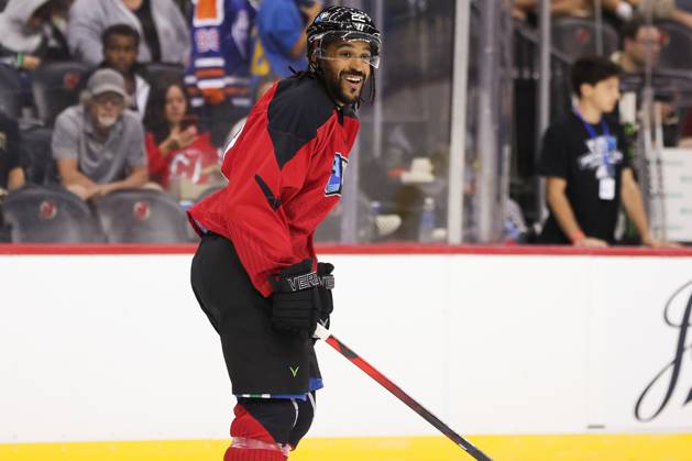 NEWARK, NJ - JULY 19: Matthew Petgrave (22) of Team Carbonneau skates with the puck during a 3Ice game on July 19, 2023, at Prudential Center in Newark, New Jersey. (Photo by Andrew Mordzynski Icon Sportswire) HOCKEY: JUL 19 3Ice EDITORIAL USE ONLY Icon23071911410293